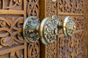 Picking the Right Door Knob or Handle